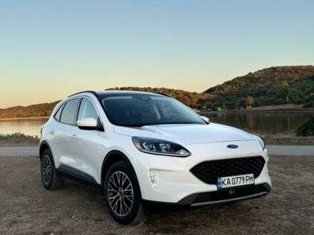 Белый Форд Эскейп, объемом двигателя 2.5 л и пробегом 60 тыс. км за 25800 $, фото 1 на Automoto.ua