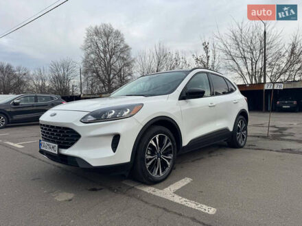 Форд Ескейп 2021 у Києві на Automoto.ua Білий Форд Ескейп, об'ємом двигуна 1.5 л та пробігом 40 тис. км за 20000 $, фото 1 на Automoto.ua