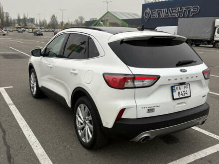 Белый Форд Эскейп, объемом двигателя 2.49 л и пробегом 62 тыс. км за 30000 $, фото 1 на Automoto.ua