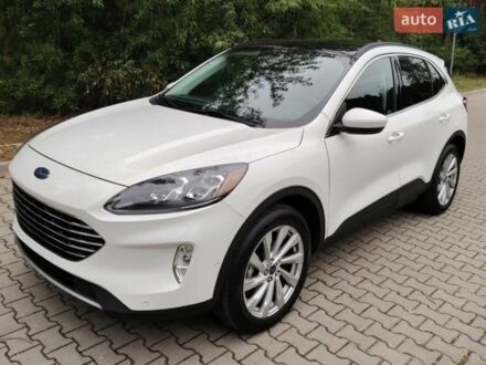 Белый Форд Эскейп, объемом двигателя 2 л и пробегом 35 тыс. км за 16300 $, фото 1 на Automoto.ua