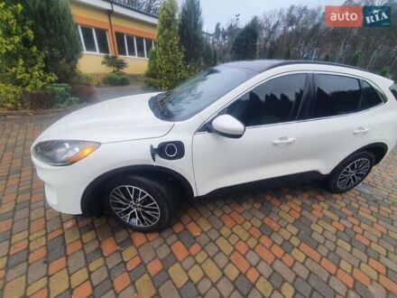 Белый Форд Эскейп, объемом двигателя 2.5 л и пробегом 15 тыс. км за 24500 $, фото 1 на Automoto.ua