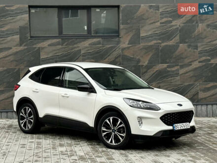 Форд Эскейп 2022 в Тернополе на Automoto.ua Белый Форд Эскейп, объемом двигателя 2.5 л и пробегом 62 тыс. км за 19500 $, фото 1 на Automoto.ua