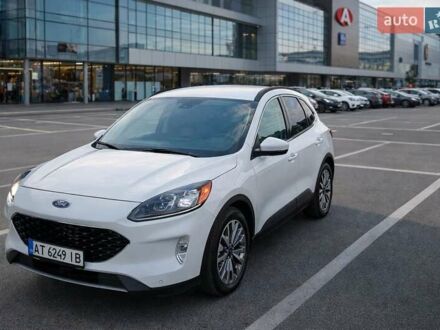 Белый Форд Эскейп, объемом двигателя 2 л и пробегом 25 тыс. км за 20500 $, фото 1 на Automoto.ua