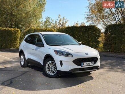 Білий Форд Ескейп, об'ємом двигуна 2.49 л та пробігом 19 тис. км за 21300 $, фото 1 на Automoto.ua