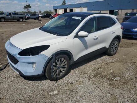 Белый Форд Эскейп, объемом двигателя 2 л и пробегом 91 тыс. км за 13858 $, фото 1 на Automoto.ua