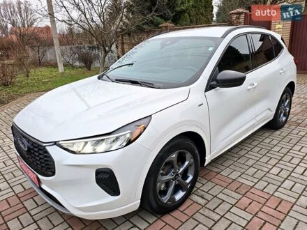 Білий Форд Ескейп, об'ємом двигуна 1.5 л та пробігом 17 тис. км за 22000 $, фото 1 на Automoto.ua