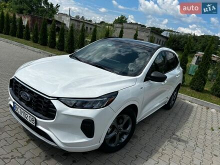Білий Форд Ескейп, об'ємом двигуна 1.5 л та пробігом 80 тис. км за 19950 $, фото 1 на Automoto.ua