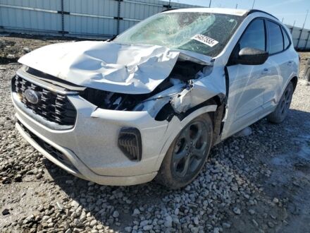 Форд Ескейп 2023 у Львові на Automoto.ua Білий Форд Ескейп, об'ємом двигуна 1.5 л та пробігом 45 тис. км за 12600 $, фото 1 на Automoto.ua