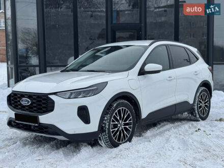 Белый Форд Эскейп, объемом двигателя 2.5 л и пробегом 22 тыс. км за 26799 $, фото 1 на Automoto.ua