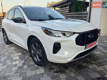 Білий Форд Ескейп, об'ємом двигуна 1.5 л та пробігом 14 тис. км за 17900 $, фото 1 на Automoto.ua