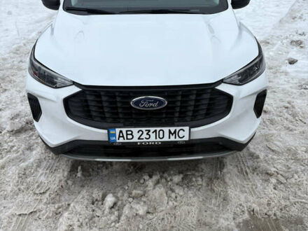 Белый Форд Эскейп, объемом двигателя 1.5 л и пробегом 1 тыс. км за 21000 $, фото 1 на Automoto.ua