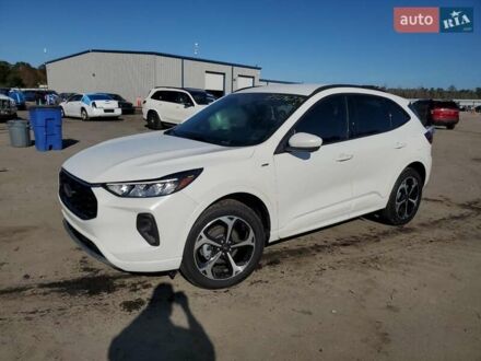 Форд Эскейп 2024 в Киеве на Automoto.ua Белый Форд Эскейп, объемом двигателя 0 л и пробегом 8 тыс. км за 8850 $, фото 1 на Automoto.ua