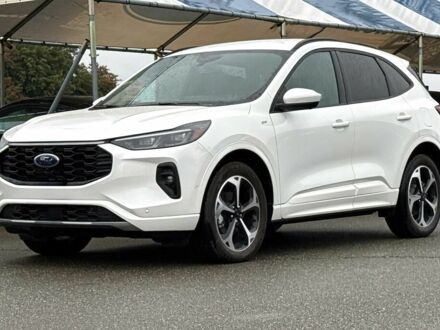 Білий Форд Ескейп, об'ємом двигуна 2 л та пробігом 14 тис. км за 6000 $, фото 1 на Automoto.ua