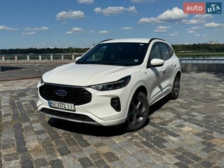 Білий Форд Ескейп, об'ємом двигуна 2.5 л та пробігом 18 тис. км за 27800 $, фото 1 на Automoto.ua