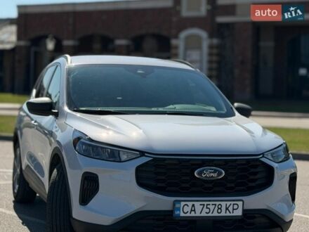 Білий Форд Ескейп, об'ємом двигуна 1.5 л та пробігом 25 тис. км за 22700 $, фото 1 на Automoto.ua