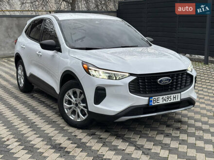 Білий Форд Ескейп, об'ємом двигуна 1.5 л та пробігом 11 тис. км за 21300 $, фото 1 на Automoto.ua