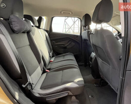 Бежевий Форд Ескейп, об'ємом двигуна 2.49 л та пробігом 199 тис. км за 11990 $, фото 19 на Automoto.ua