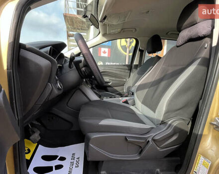 Бежевий Форд Ескейп, об'ємом двигуна 2.49 л та пробігом 199 тис. км за 11990 $, фото 15 на Automoto.ua