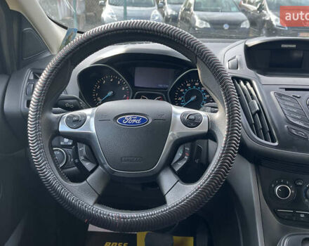 Бежевий Форд Ескейп, об'ємом двигуна 2.49 л та пробігом 199 тис. км за 11990 $, фото 9 на Automoto.ua