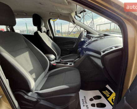 Бежевий Форд Ескейп, об'ємом двигуна 2.49 л та пробігом 199 тис. км за 11990 $, фото 18 на Automoto.ua