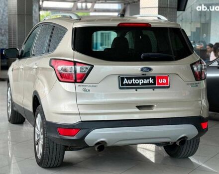 Бежевый Форд Эскейп, объемом двигателя 2 л и пробегом 195 тыс. км за 13490 $, фото 7 на Automoto.ua