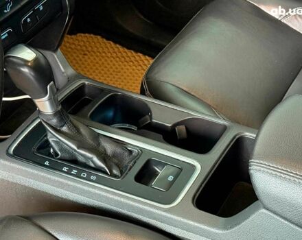 Бежевый Форд Эскейп, объемом двигателя 2 л и пробегом 195 тыс. км за 13490 $, фото 16 на Automoto.ua