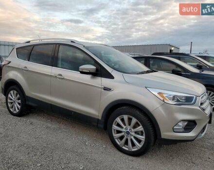 Бежевый Форд Эскейп, объемом двигателя 1.5 л и пробегом 40 тыс. км за 1400 $, фото 3 на Automoto.ua