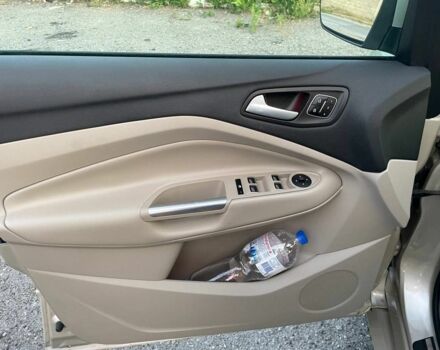 Бежевий Форд Ескейп, об'ємом двигуна 2 л та пробігом 157 тис. км за 15000 $, фото 17 на Automoto.ua