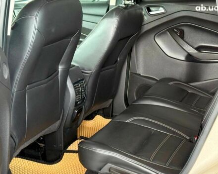 Бежевый Форд Эскейп, объемом двигателя 2 л и пробегом 195 тыс. км за 13490 $, фото 17 на Automoto.ua