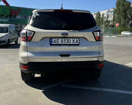 Бежевый Форд Эскейп, объемом двигателя 2.5 л и пробегом 130 тыс. км за 13200 $, фото 5 на Automoto.ua