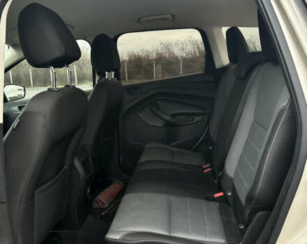 Бежевый Форд Эскейп, объемом двигателя 2.49 л и пробегом 110 тыс. км за 13300 $, фото 13 на Automoto.ua