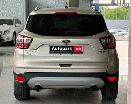Бежевый Форд Эскейп, объемом двигателя 2 л и пробегом 195 тыс. км за 13490 $, фото 8 на Automoto.ua