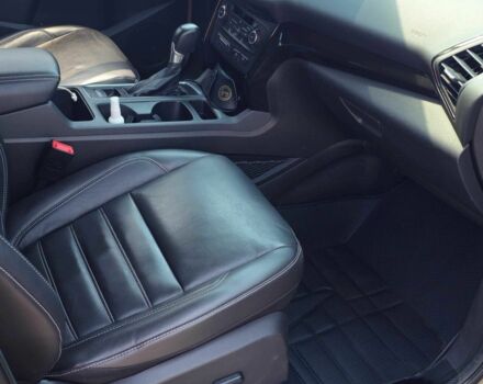 Бежевый Форд Эскейп, объемом двигателя 2 л и пробегом 133 тыс. км за 14500 $, фото 2 на Automoto.ua