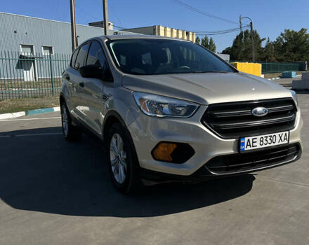 Бежевый Форд Эскейп, объемом двигателя 2.5 л и пробегом 130 тыс. км за 13200 $, фото 2 на Automoto.ua
