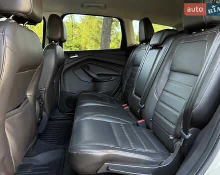 Бежевий Форд Ескейп, об'ємом двигуна 1.5 л та пробігом 143 тис. км за 13999 $, фото 48 на Automoto.ua