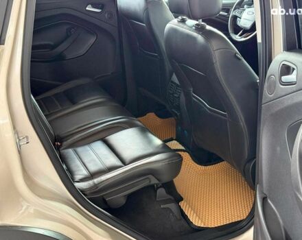 Бежевый Форд Эскейп, объемом двигателя 2 л и пробегом 195 тыс. км за 13490 $, фото 19 на Automoto.ua