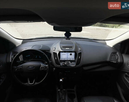 Бежевый Форд Эскейп, объемом двигателя 1.5 л и пробегом 145 тыс. км за 13799 $, фото 5 на Automoto.ua