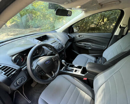 Бежевый Форд Эскейп, объемом двигателя 2.5 л и пробегом 130 тыс. км за 13200 $, фото 8 на Automoto.ua