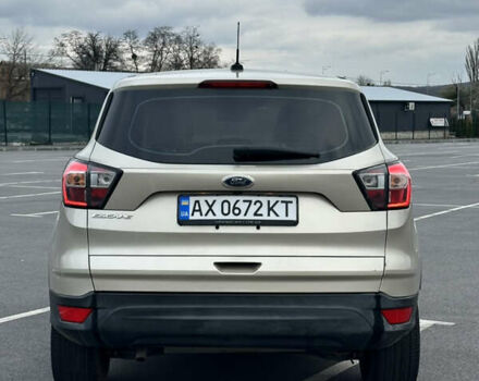 Бежевый Форд Эскейп, объемом двигателя 2.49 л и пробегом 110 тыс. км за 13300 $, фото 3 на Automoto.ua