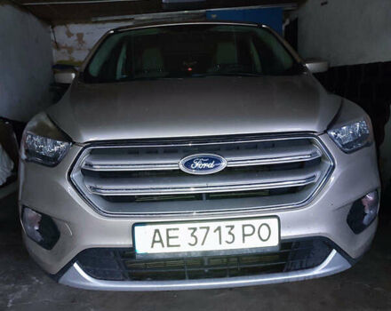 Бежевый Форд Эскейп, объемом двигателя 2 л и пробегом 108 тыс. км за 14000 $, фото 5 на Automoto.ua