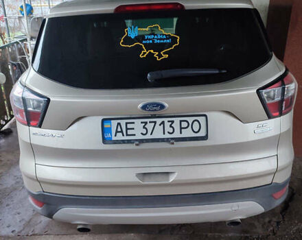 Бежевый Форд Эскейп, объемом двигателя 2 л и пробегом 108 тыс. км за 14000 $, фото 4 на Automoto.ua