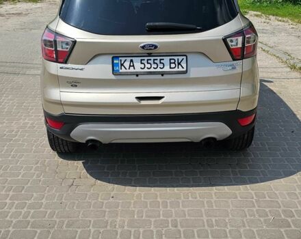 Бежевый Форд Эскейп, объемом двигателя 2 л и пробегом 133 тыс. км за 14500 $, фото 5 на Automoto.ua