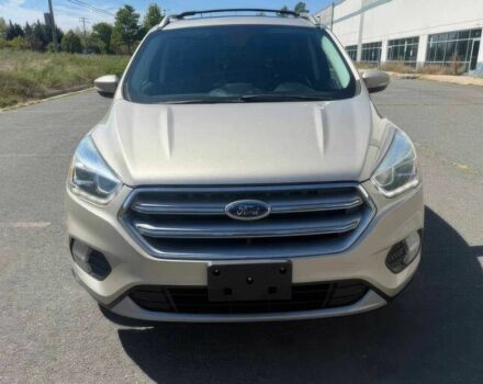 Бежевый Форд Эскейп, объемом двигателя 2 л и пробегом 67 тыс. км за 3100 $, фото 1 на Automoto.ua