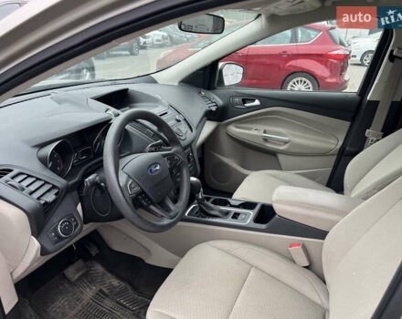 Бежевый Форд Эскейп, объемом двигателя 1.5 л и пробегом 158 тыс. км за 8999 $, фото 7 на Automoto.ua