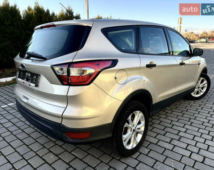 Бежевый Форд Эскейп, объемом двигателя 2.5 л и пробегом 190 тыс. км за 10199 $, фото 8 на Automoto.ua