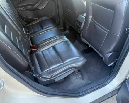 Бежевый Форд Эскейп, объемом двигателя 2 л и пробегом 67 тыс. км за 3100 $, фото 11 на Automoto.ua