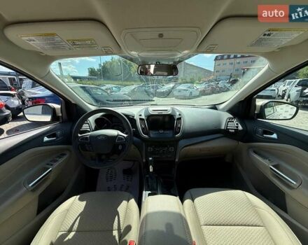 Бежевий Форд Ескейп, об'ємом двигуна 1.5 л та пробігом 158 тис. км за 10800 $, фото 4 на Automoto.ua