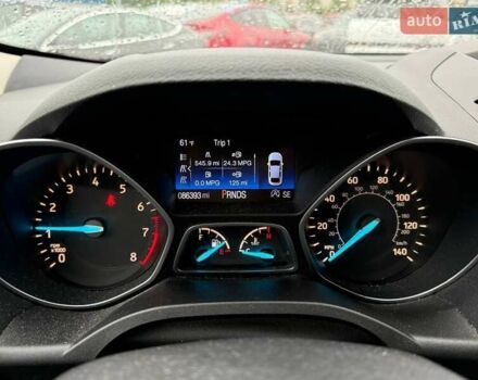 Форд Эскейп 2017 в Луцке на Automoto.ua Бежевый Форд Эскейп, объемом двигателя 1.5 л и пробегом 139 тыс. км за 10500 $, фото 11 на Automoto.ua