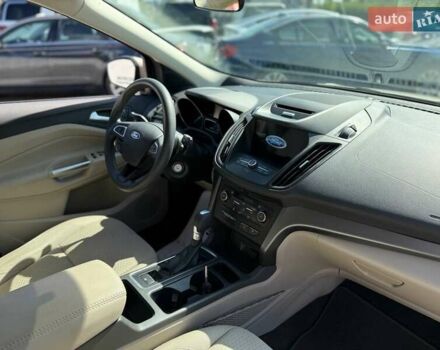 Бежевий Форд Ескейп, об'ємом двигуна 1.5 л та пробігом 158 тис. км за 10800 $, фото 6 на Automoto.ua