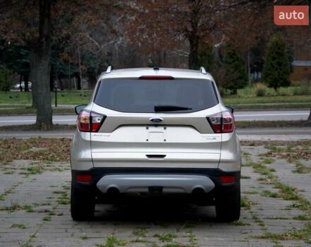 Бежевый Форд Эскейп, объемом двигателя 2 л и пробегом 141 тыс. км за 14900 $, фото 14 на Automoto.ua